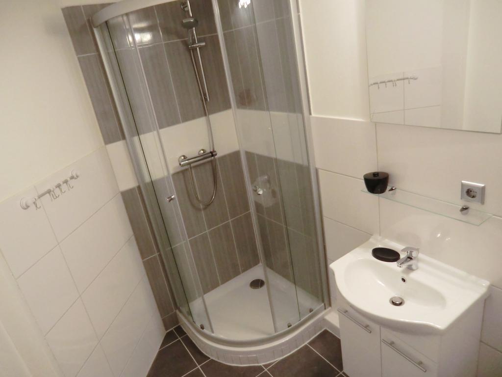 Double Room,211657460:JPEG